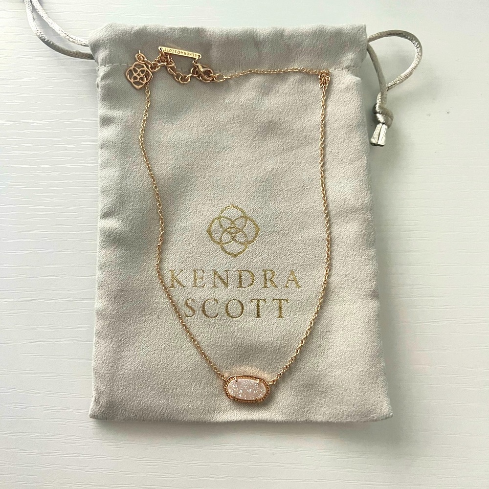Kendra Scott Elisa Gold Pendant Necklace in Iridescent Drusy